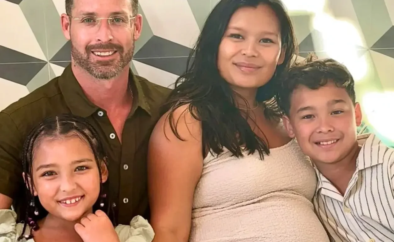 Untitled_design_10_461f82a0-3d17